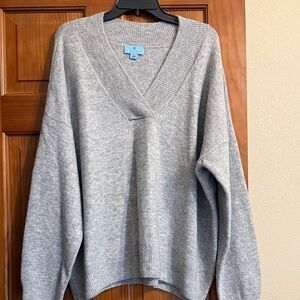 Gray V-Neck Women's Sweater size XL. Never worn.